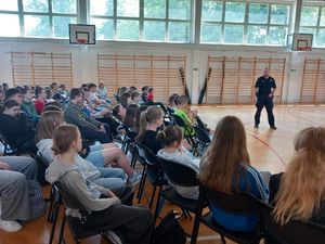 O bezpiecznych wakacjach z uczniami szkół podstawowych