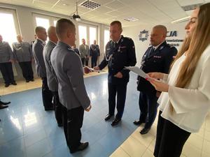 Wręczenie aktów mianowania koneckim Policjantom