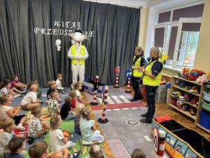 Bezpieczna droga do szkoły z przedszkolakami