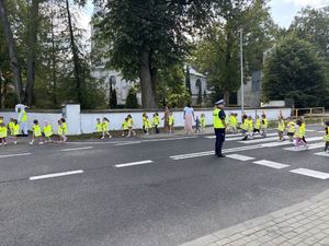 Bezpieczna droga do szkoły z przedszkolakami