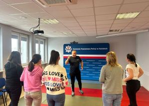 Samoobrona dla kobiet w Policji - zajęcia z okazji 100-lecia kobiet w Policji