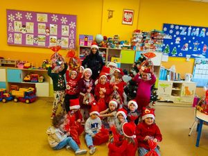 Mikołajki z koneckim policjantami