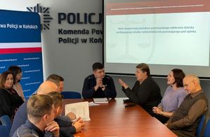 Spotkanie policjantów z kuratorami sądowymi