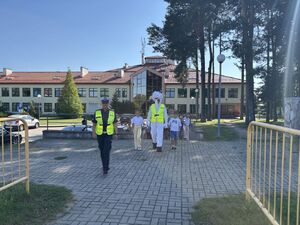 Cenna lekcja ruchu drogowego w ramach akcji „Bezpieczna droga do szkoły”