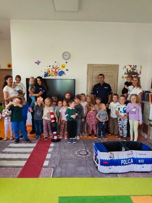 „Bezpieczna droga do szkoły” - z przedszkolakami